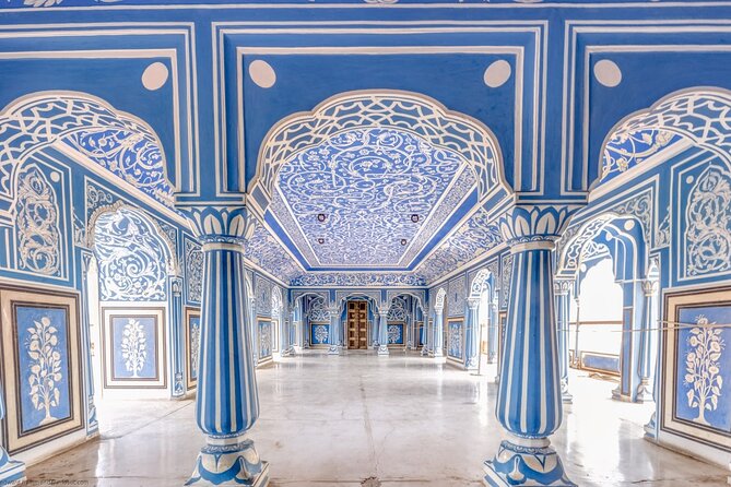 Private Jaipur Tour with Guide & All Entry Tickets - Price and what $12 per person really covers