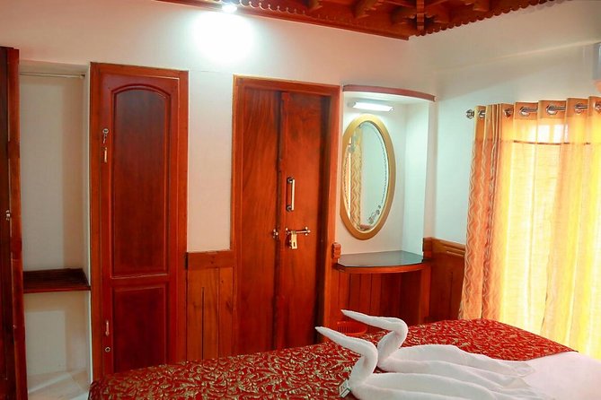 Private Kerala Backwaters Houseboat Cruise with Lunch from Kochi - Getting From Kochi: Transfers, Timing, and the Real Day Length