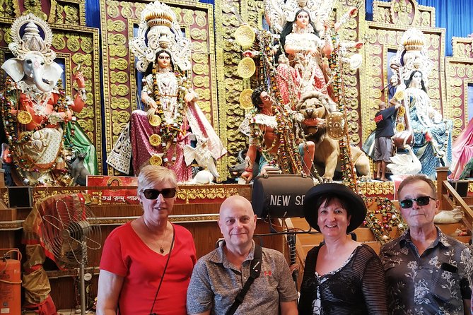 Private Kolkata Custom Tour 2 Days: Flower Market, Mother House - Kumartuli and College Street, artisans and ideas in the same day