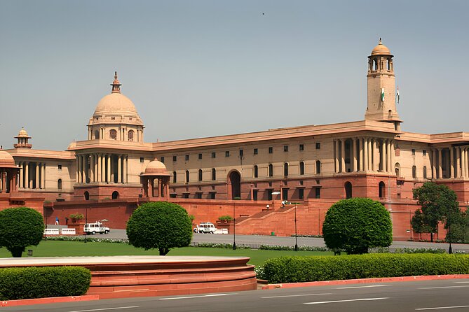 Private Luxury Full Day New and Old Delhi City Tour - Chandni Chowk: market time, but guided so you do not get lost
