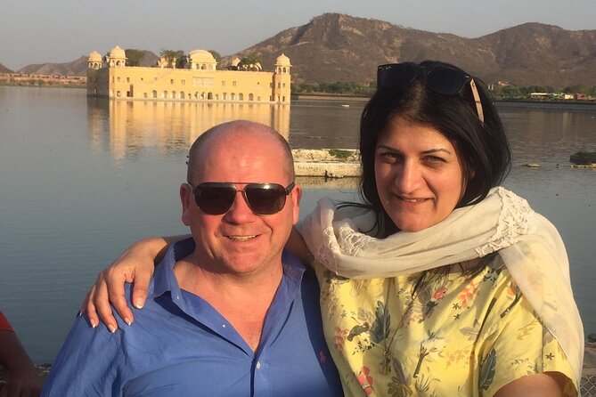 Private Luxury Golden Triangle Tour From New Delhi 03 Days - Day 1 in Delhi: Qutub Minar, Lotus Temple, and the ceremonial axis