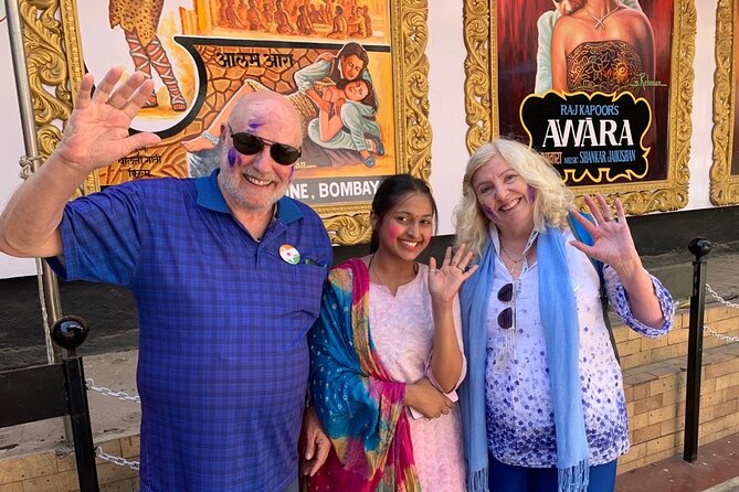 Private Mumbai City Tour and Bollywood Tour Combo with Transport - Dhobi Ghat and the Dabbawala Tribute Statue: Everyday Mumbai at Work