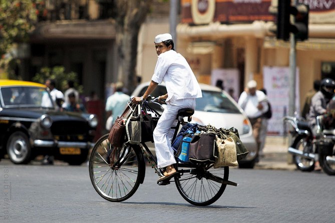 Private Mumbai Sightseeing Tour - Chhatrapati Shivaji Terminus: UNESCO, trains, and film fame