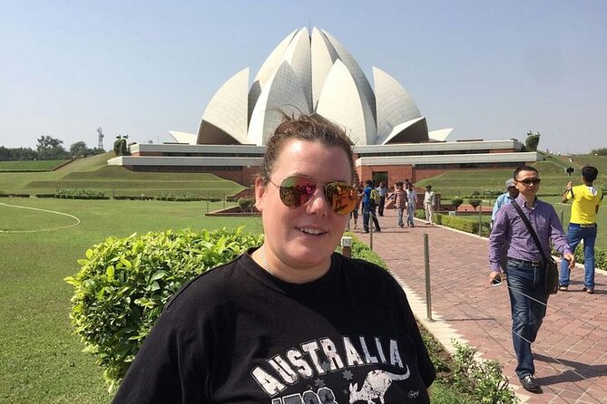 Private Old and New Delhi City Tour (Half-Day & Full-Day Options) - Red Fort Viewing: Mughal Scale Without the Full-Day Commitment