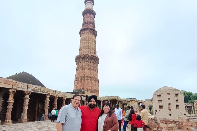 Private Old and New Delhi Sightseeing Tour - Old Delhi to New Delhi in one private, air-conditioned day