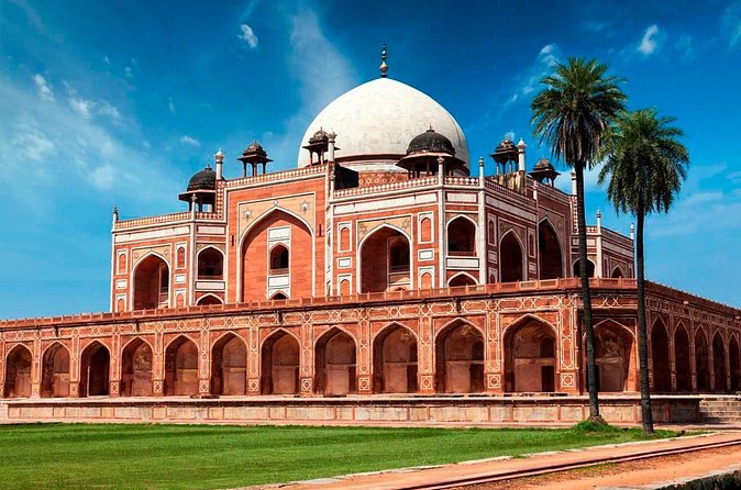 Private Old & New Delhi Sightseeing Day Tour - Humayun’s Tomb and the Mughal story you can connect