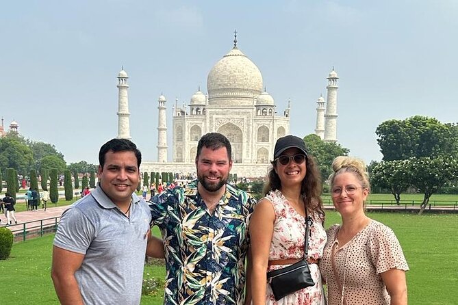 Private One Day Taj Mahal & Agra City Tour by Ac Car-All Included - The value of a private, guided Agra highlights circuit