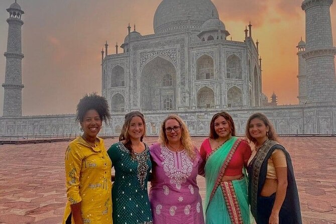 Private One Day Trip to Agra from Delhi by Superfast Train - Key highlights at a glance