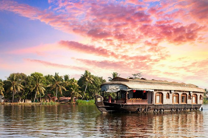 Private Overnight Alleppey Houseboat Cruise from Kochi - Why this overnight Alleppey houseboat from Kochi feels different
