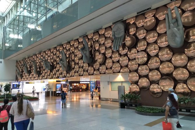 Private Round-Trip Transfer in Delhi with Optional VIP Assistance - Key things to know before you book