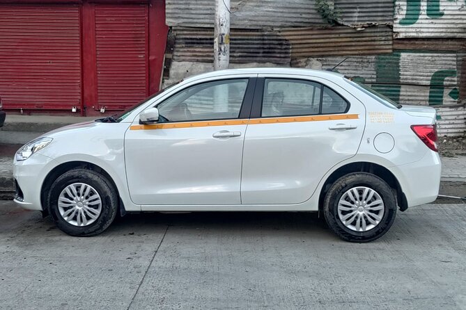 Private Sedan Cab to and from Srinagar Airport and Dal Lake - Clean, Hygienic, and Easy-Feeling Arrival