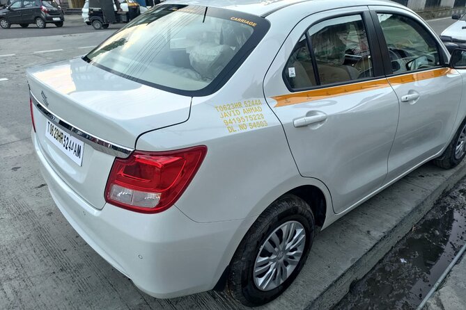Private Sedan Cab to and from Srinagar Airport and Dal Lake - Value Check: How $17 Makes Sense Here, and When It Might Not
