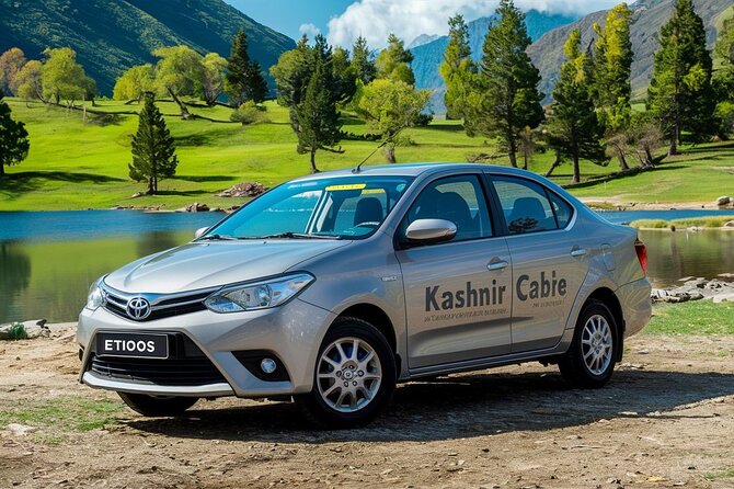 Private Sedan Cab to and from Srinagar Airport and Dal Lake - Your Driver as a Local Shortcut, Not Just a Chauffeur