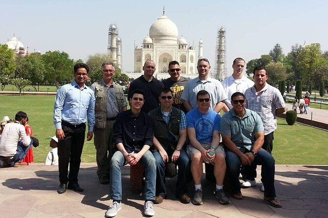 Private: Taj Mahal, Agra Fort & Mehtab Bagh Tour By Car From Delhi-All Inclusive - Lunch at a 5-star hotel or Bon Barbeque: refuel without wasting time