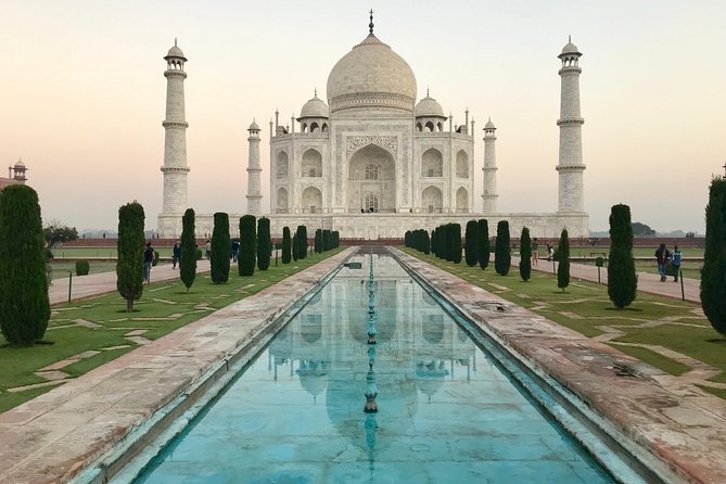 Private Taj Mahal & Agra Fort Tour, Dine with a View - Gateway Hotel Sky Deck: lunch or high tea with the best seat in Agra