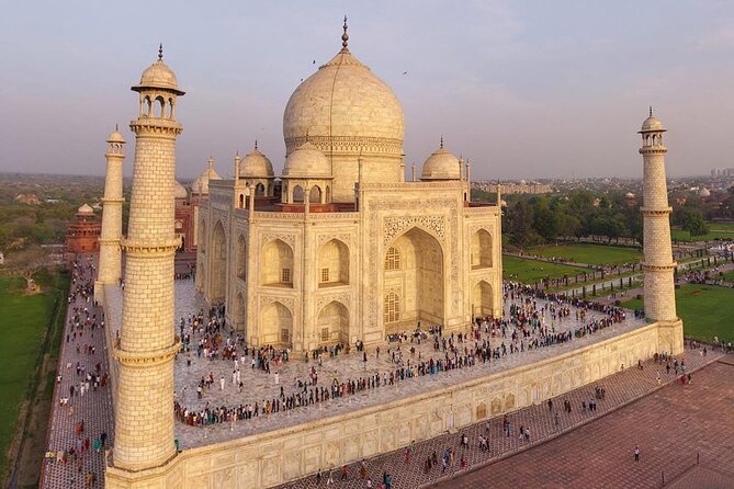 Private Taj Mahal Agra Overnight Tour from Delhi - Fatehpur Sikri on the Way Back to Delhi