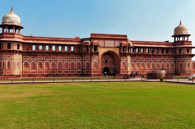 Private Taj Mahal and Agra Fort Tour from Agra City - Guide quality, why names like Lalita keep coming up