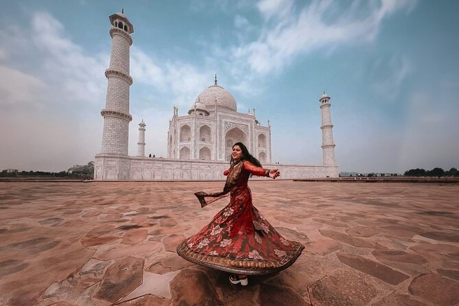 Private Taj Mahal Day Trip with Guide & Lunch - Entering the Taj Mahal: A Guided Visit That Makes the Marble Make Sense