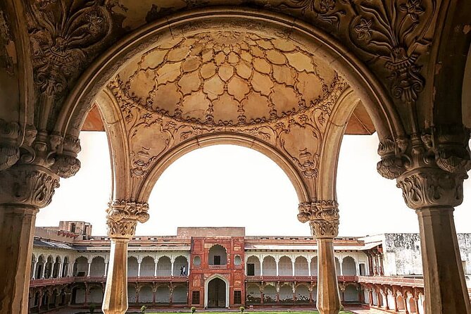 Private Taj Mahal Tour by Gatimaan Express Train - Agra stop for food and local context