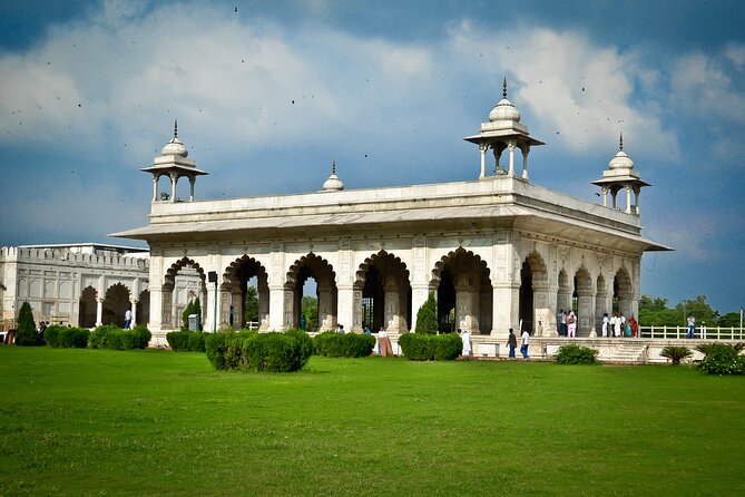 Private Taj Mahal Tour from Delhi by Car - Agra Fort after Taj Mahal: power, not just pretty