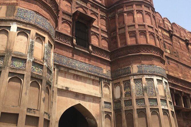 Private Tajmahal Day Tour From Mumbai ,Pune ,Chennai with flights - Buffet lunch and climate-controlled transport that actually helps