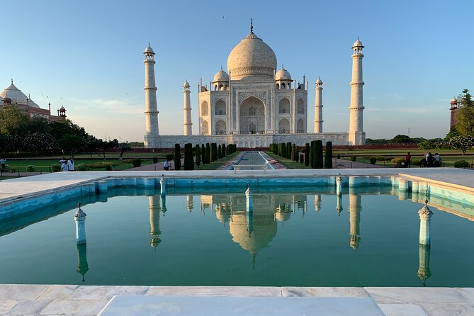 Private Tajmahal Day Tour From Mumbai ,Pune ,Chennai with flights - Price and value: when $90.78 makes sense