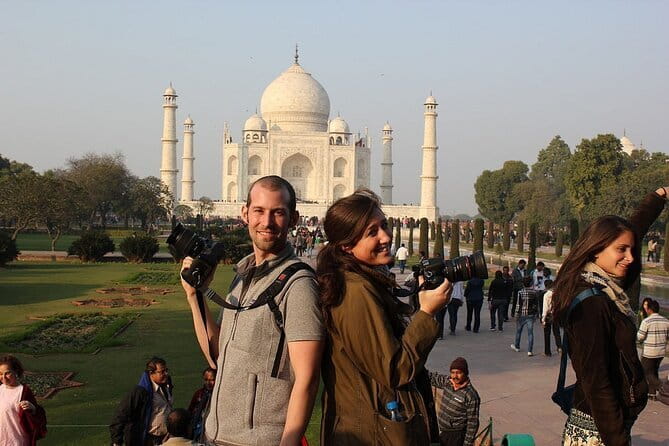 Private Tour Guide For Taj Mahal - Agra Fort in 90 minutes, what to prioritize