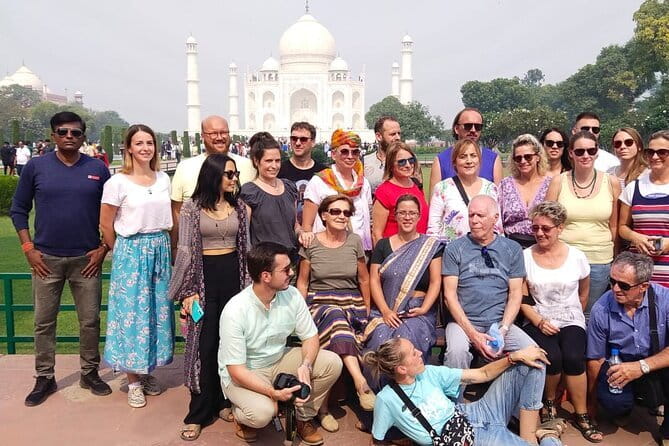 Private Tour Guide For Taj Mahal - Timing in Agra: early morning for photos and comfort