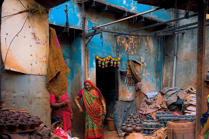 Private Tour in Mumbai Slum with Sightseeing - Dharavi Slum: How a 3-Hour Neighborhood Visit Works