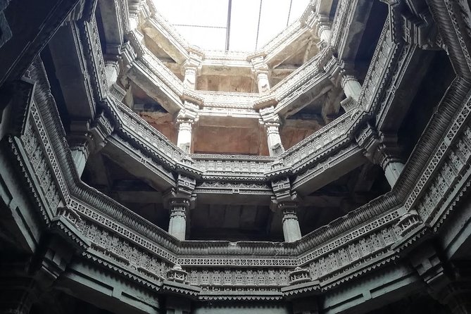 Private Tour of Step well, Modhera Sun Temple & Patola saree weaving by car - How the day pacing works: time blocks, lunch, and your energy