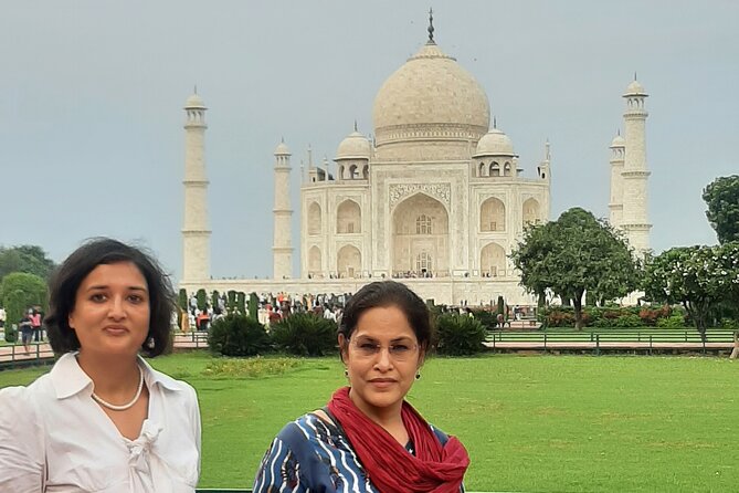 Private Tour of Taj mahal from Delhi by Train in 90 Min - Time for local food and handicrafts, without turning the day into a market sprint