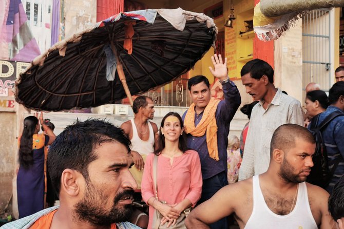 Private tour of Varanasi with official tour guide - Day 2 Sunrise Boat on the Ganges and the Life-Death Contrast
