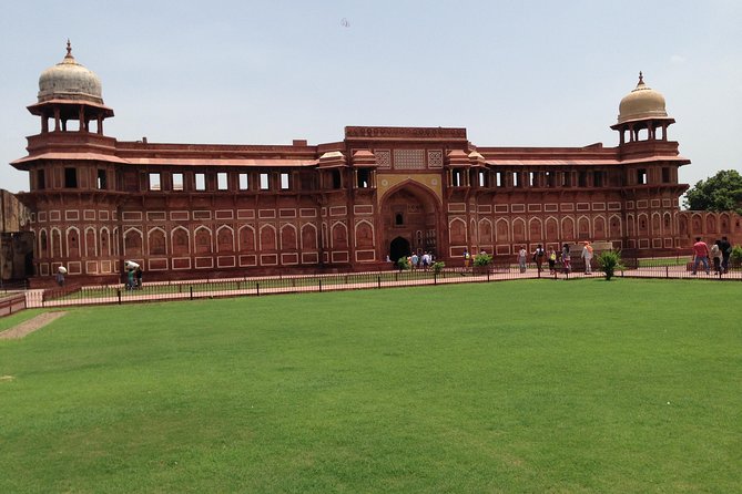 Private Transfer From Agra to New Delhi - What you actually get in the car