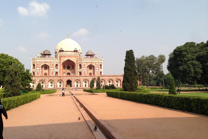 Private Transfer From Jaipur to New Delhi - Included basics: bottled water, fees covered, and your time saved