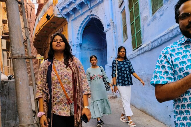 Private Walking Tour in Blue City Jodhpur - Heritage Houses and the Old Textile Market in Jodhpur