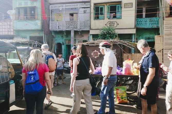 Private Walking Tour of Udaipur with a Professional Guide - Jagdish Temple: The 17th Century Stop You Will Appreciate More With Context
