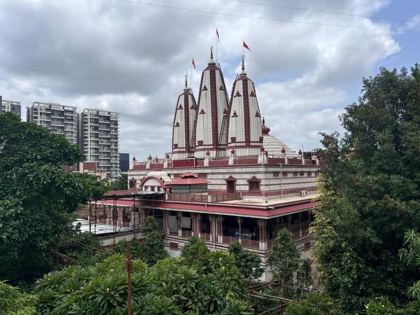 Pune: Sacred Sites Half Day Tour with Snacks (AC Car Tour) - Kasba Ganapati Mandal, then the big Ganesh stops in quick succession