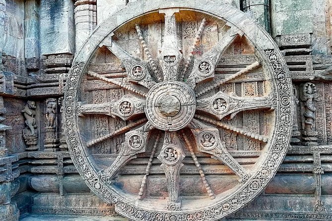 Puri Jagannath, Konark Sun temple, Pattachitra art in best of Odisha in 2 days - Dhauli Shanti Stupa, where Ashoka’s turning point is the main story
