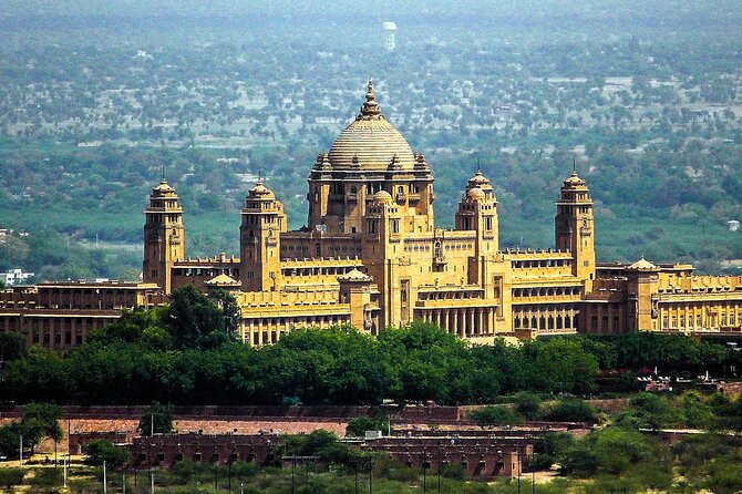 Rajasthan:- Maharaja Places of Royal Rajasthan 07- Days Tour - Amber Fort, Jaigarh Fort, and the Water Palace that looks like it floats