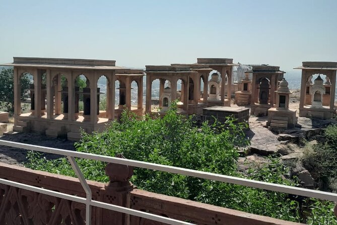 Rajasthan Private Tour- Jaipur Jodhpur Jaisalmer and more 6-Days - Jaipur on Day 1: City Palace, Jantar Mantar, Hawa Mahal, Albert Hall