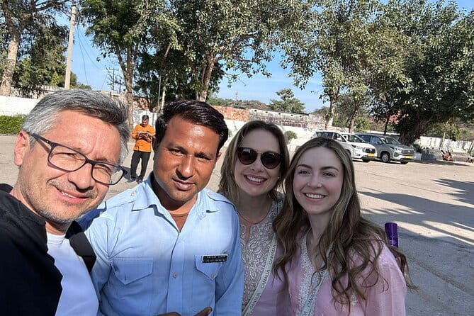 Ranthambore - Sharing Tiger Safari In Canter Or Gypsy Vehicle - Zones matter: how the best areas change your chances
