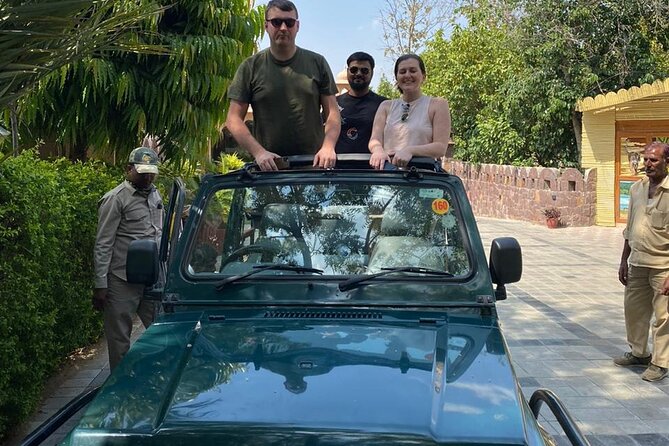 Ranthambore Tiger Safari from Jaipur – 1 or 2 Days - Check-in, IDs, and the random zone rule at the gate