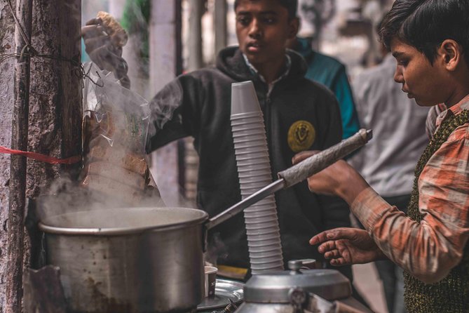 Red Fort & Old Delhi: Half Day Heritage Walking tour - Half-Day Timing: Five Hours That Move, But Stay Manageable