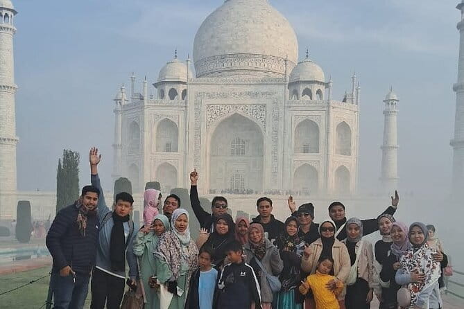 Same Day Agra From Delhi By AC Car - Key highlights at a glance