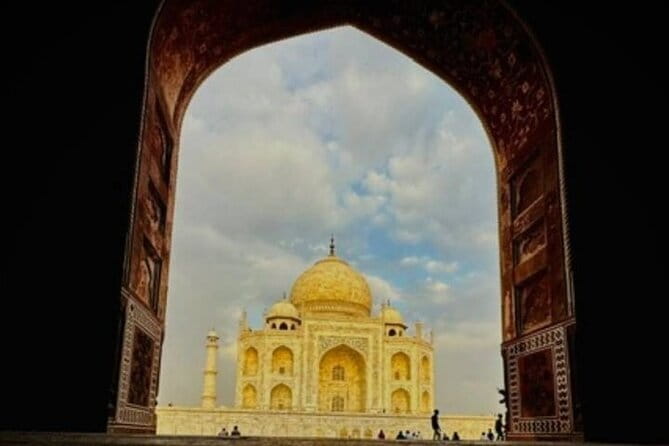 Same Day Agra From Delhi By AC Car - Why this one-day Agra plan feels manageable
