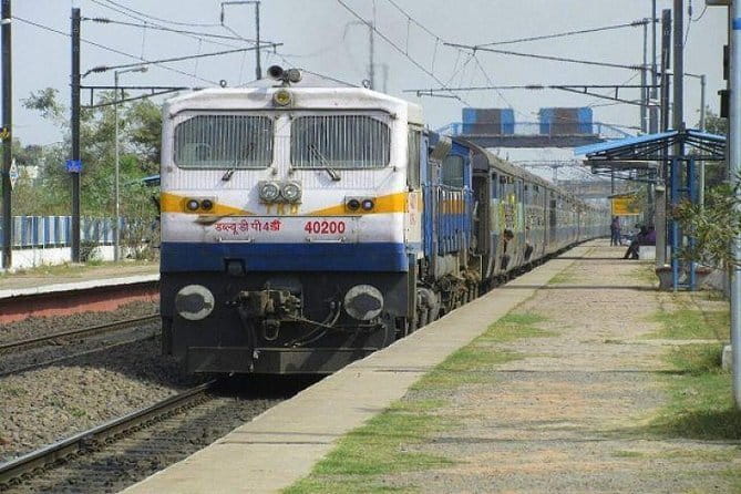 Same Day Agra Tour By Gatimaan Express Train from delhi - Taj Mahal visit window: a timed highlight that keeps the day on track