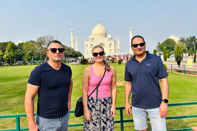Same Day luxury Taj Mahal and Agra Fort Tour from Delhi by Car - Key things worth clocking before you go
