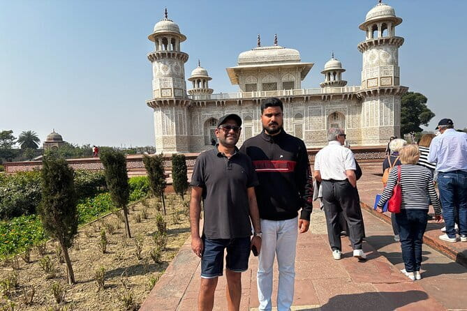 Same Day luxury Taj Mahal and Agra Fort Tour from Delhi by Car - The private car setup that makes a long day manageable