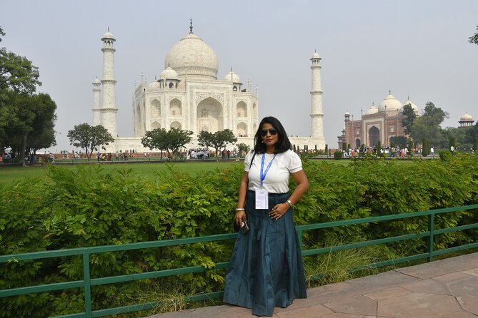 Same Day Taj Mahal and Agra Fort tour from New Delhi - Handicrafts Stop: A Planned Break, Not a Guessing Game
