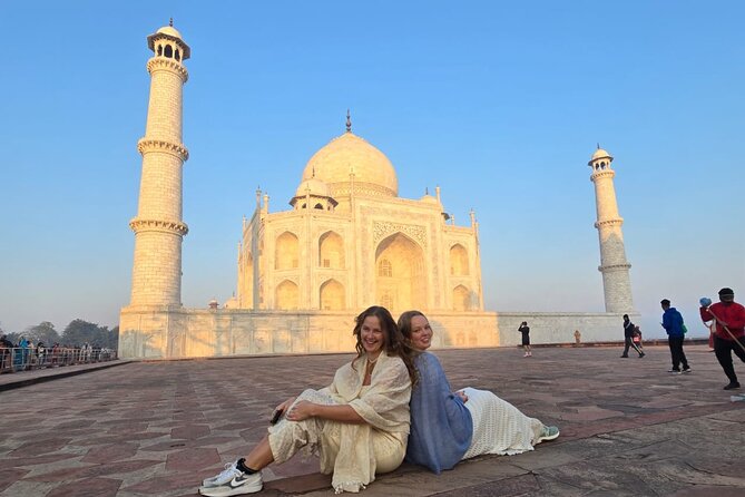 Same Day Taj Mahal Photography Tour by Car - Lunch at DoubleTree by Hilton Agra: a real break you will feel